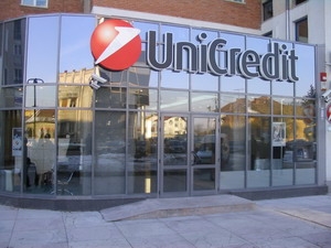 Fitch abaisse la note de la plus grande banque italienne